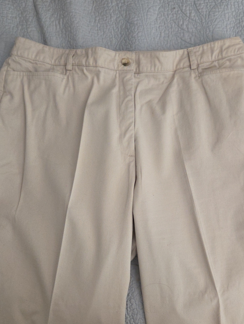 Women's Classic Cropped Chino Pants - Beige - Picture 3 of 5